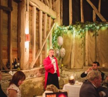 Penny_Young_Photography_The_Great_Barn_Rolvenden_Kent_Your_Toastmaster_making_announcements